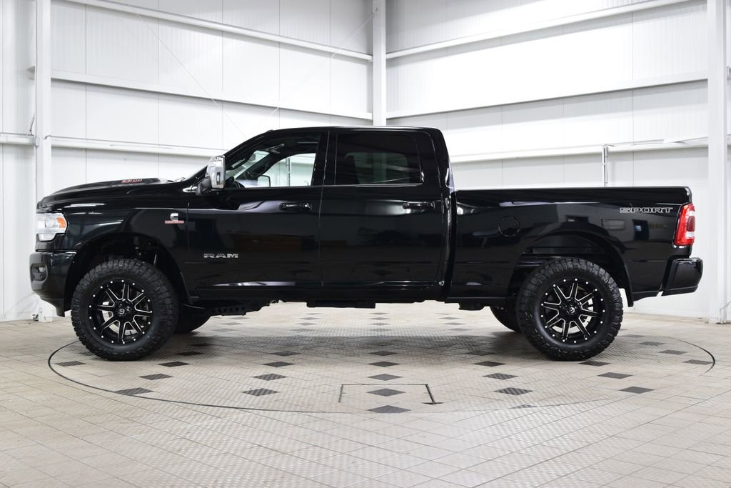 Used 2024 RAM 2500 Laramie w/ Sport Appearance Package AWD/4WD image 4