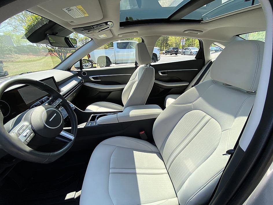Used 2024 Hyundai Sonata SEL w/ Convenience Package image 11