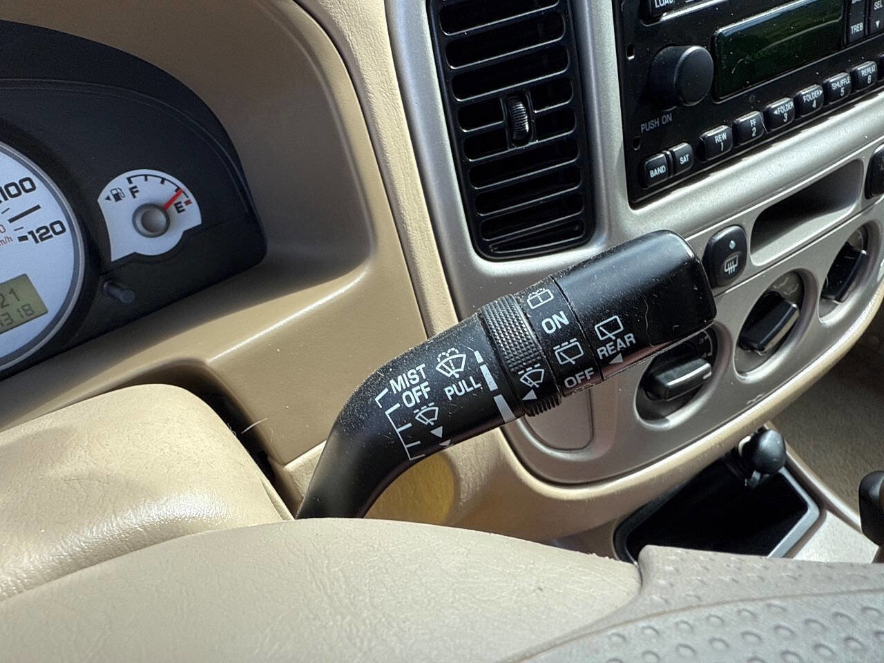 Used 2006 Ford Escape XLT image 26
