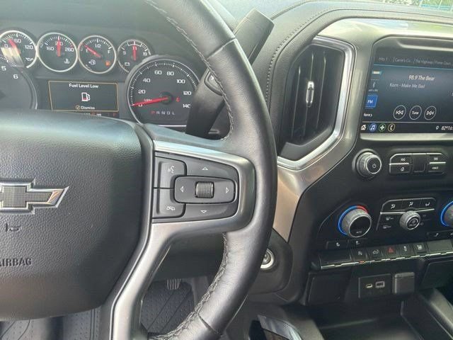 Used 2022 Chevrolet Silverado 1500 RST w/ Redline Edition AWD/4WD image 16