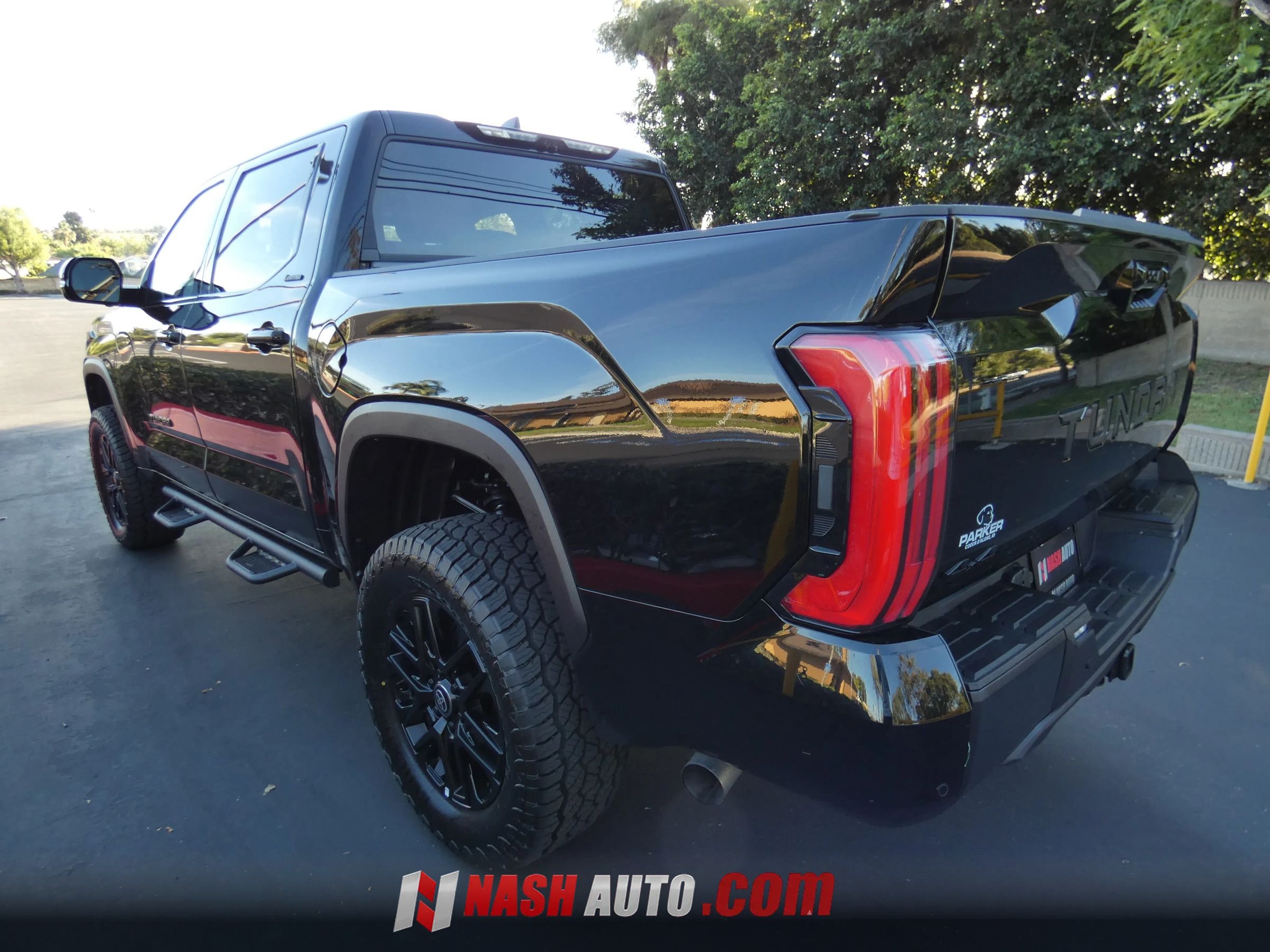Used 2026 Toyota Tundra Limited AWD/4WD image 12