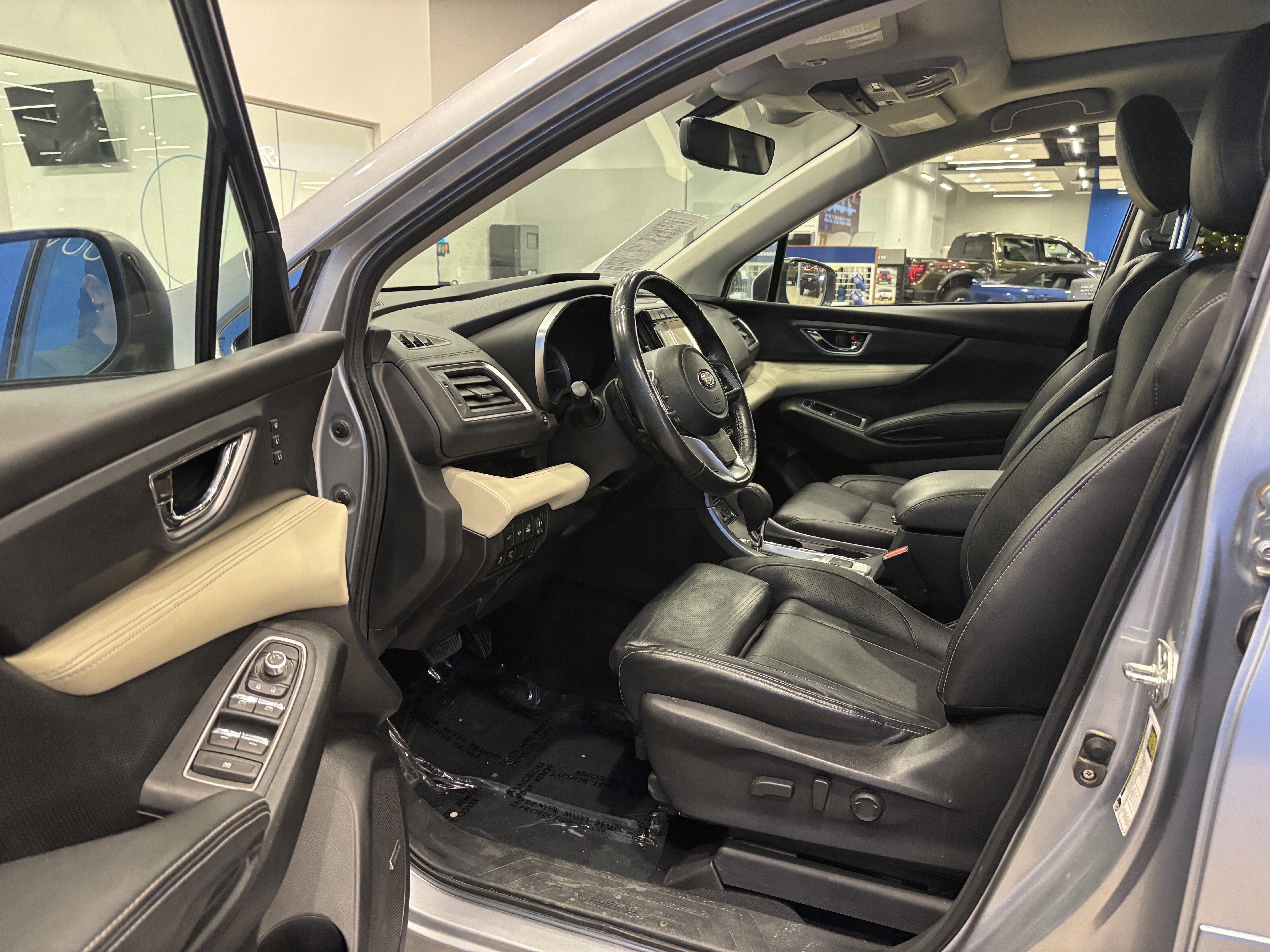 Used 2022 Subaru Ascent Limited w/ Technology Package image 10