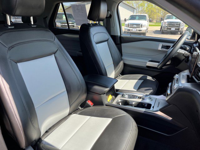 Used 2023 Ford Explorer XLT w/ Equipment Group 202A image 20