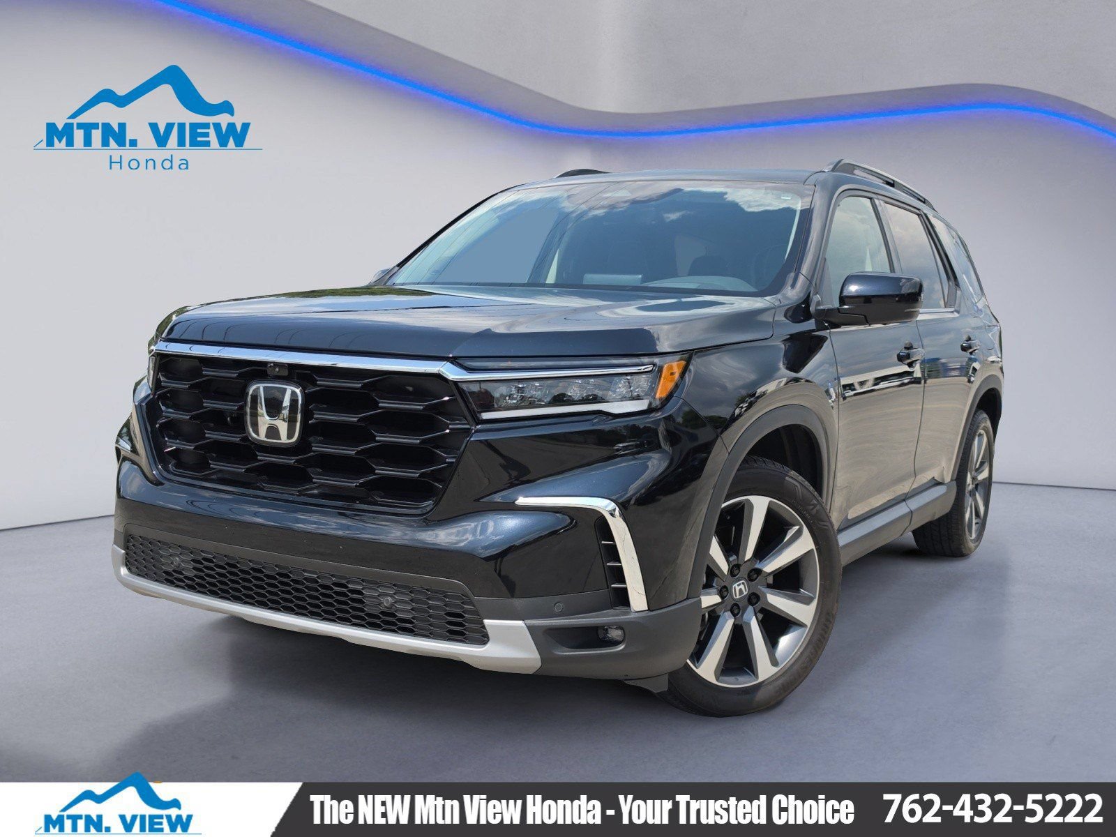Used 2025 Honda Pilot Elite
