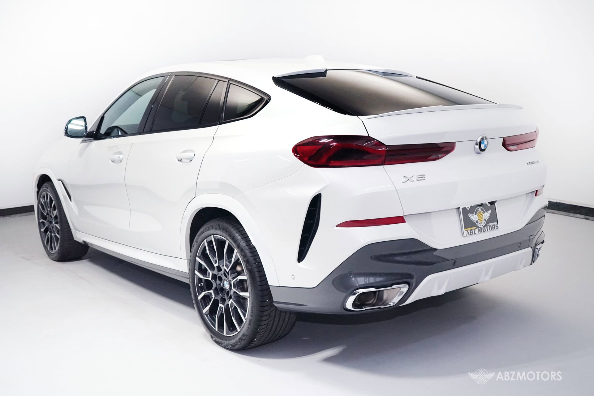Used 2024 BMW X6 xDrive40i w/ Executive Package AWD/4WD image 6