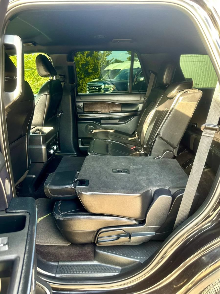 Used 2021 Ford Expedition Limited RWD image 13