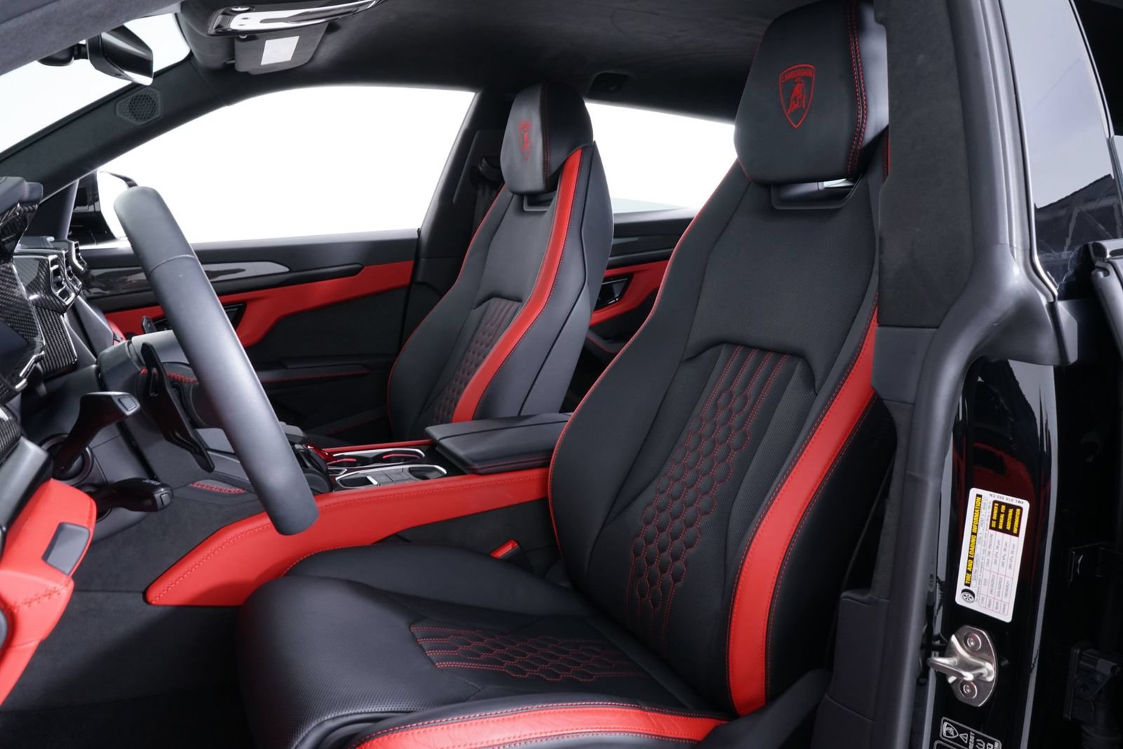 Used 2025 Lamborghini Urus S AWD/4WD image 23