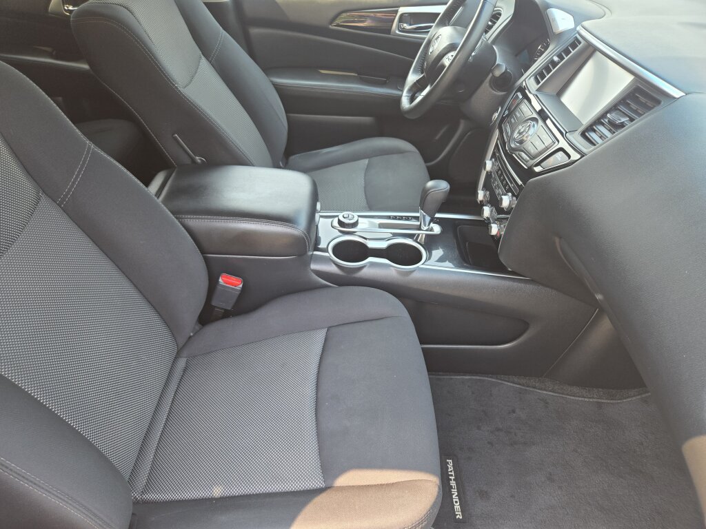 Used 2018 Nissan Pathfinder SV w/ Cargo Package AWD/4WD image 15