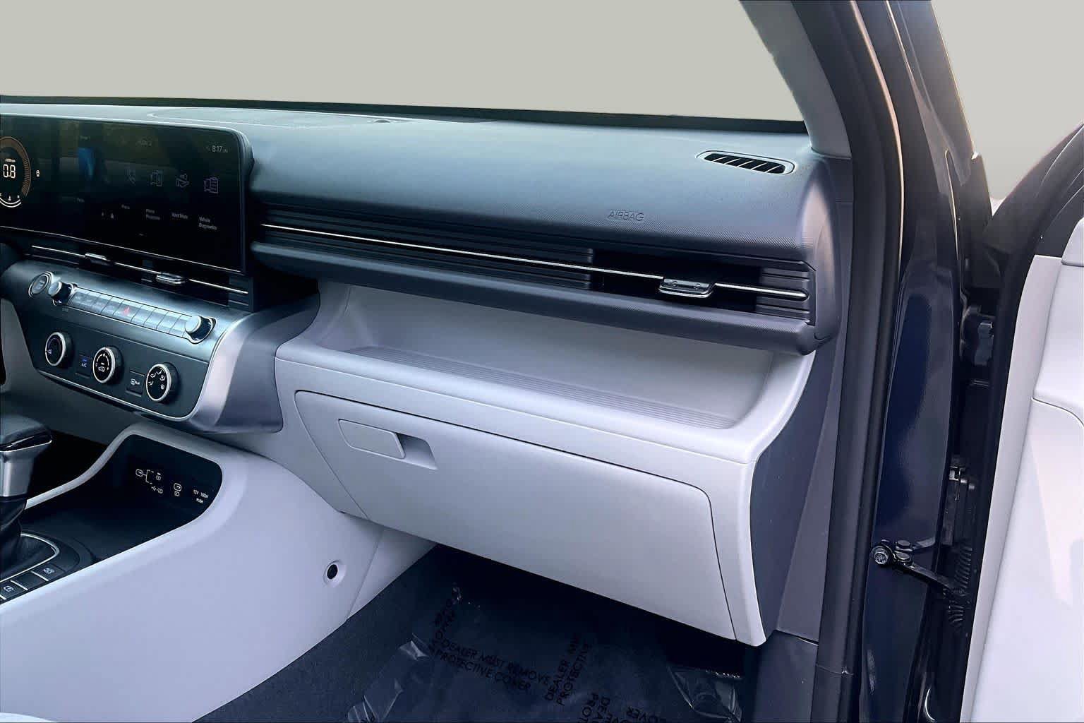 Used 2025 Hyundai Kona SE FWD image 19