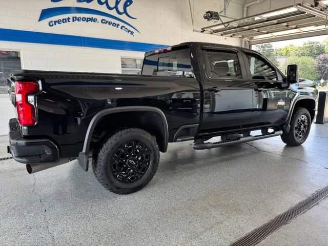 Used 2022 Chevrolet Silverado 3500 LTZ w/ LTZ Plus Package AWD/4WD image 12
