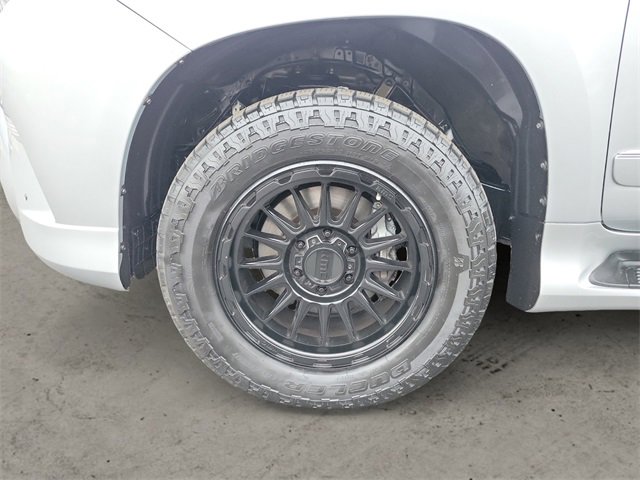 Used 2017 Lexus GX 460 image 14