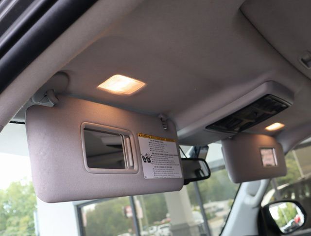 Used 2017 Toyota 4Runner SR5 Premium image 26