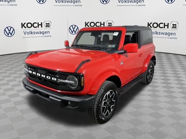 Used 2023 Ford Bronco Outer Banks AWD/4WD image 3