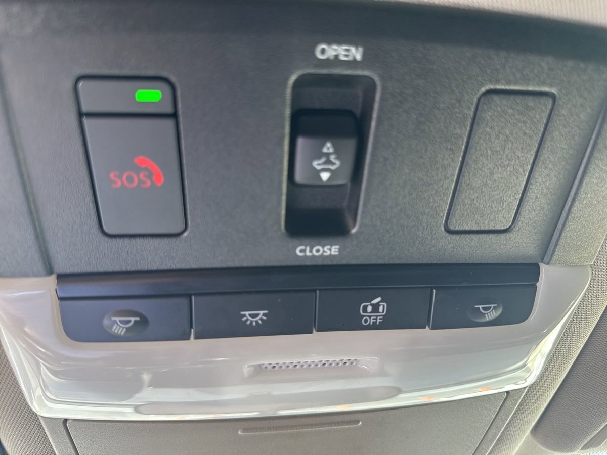 Used 2023 Nissan Altima 2.5 SR w/ SR Premium Package image 37