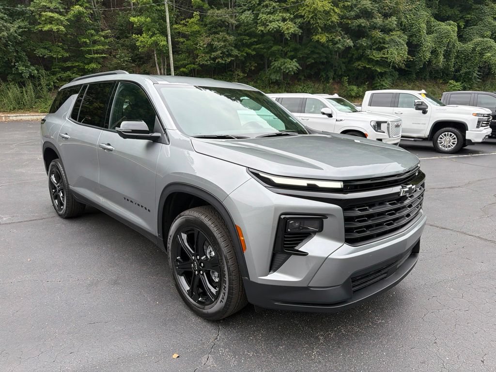 New 2027 Chevrolet Traverse LT w/ Midnight/Sport Edition AWD/4WD image 6
