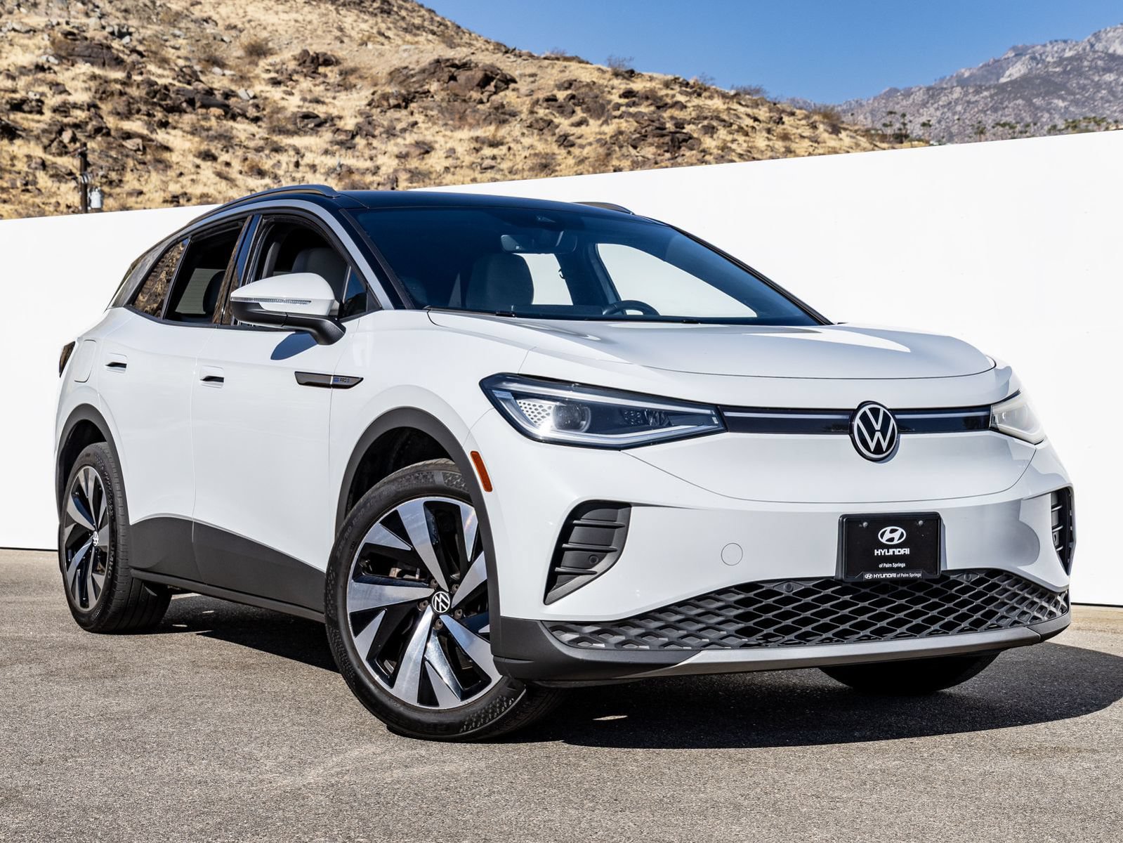 Used 2022 Volkswagen ID.4 Pro S w/ Gradient Package AWD/4WD image 3