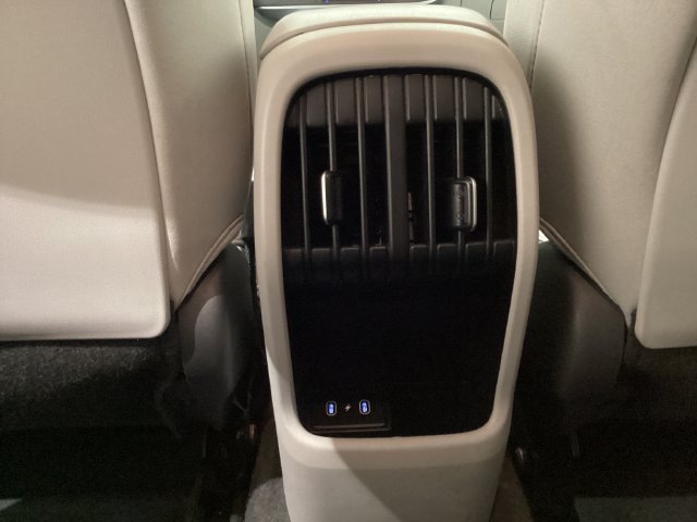 Used 2025 Hyundai Kona SEL FWD image 20