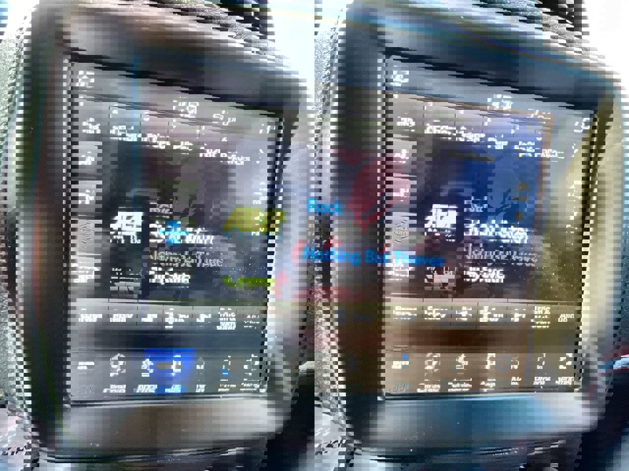 Used 2022 Jeep Renegade Trailhawk image 13