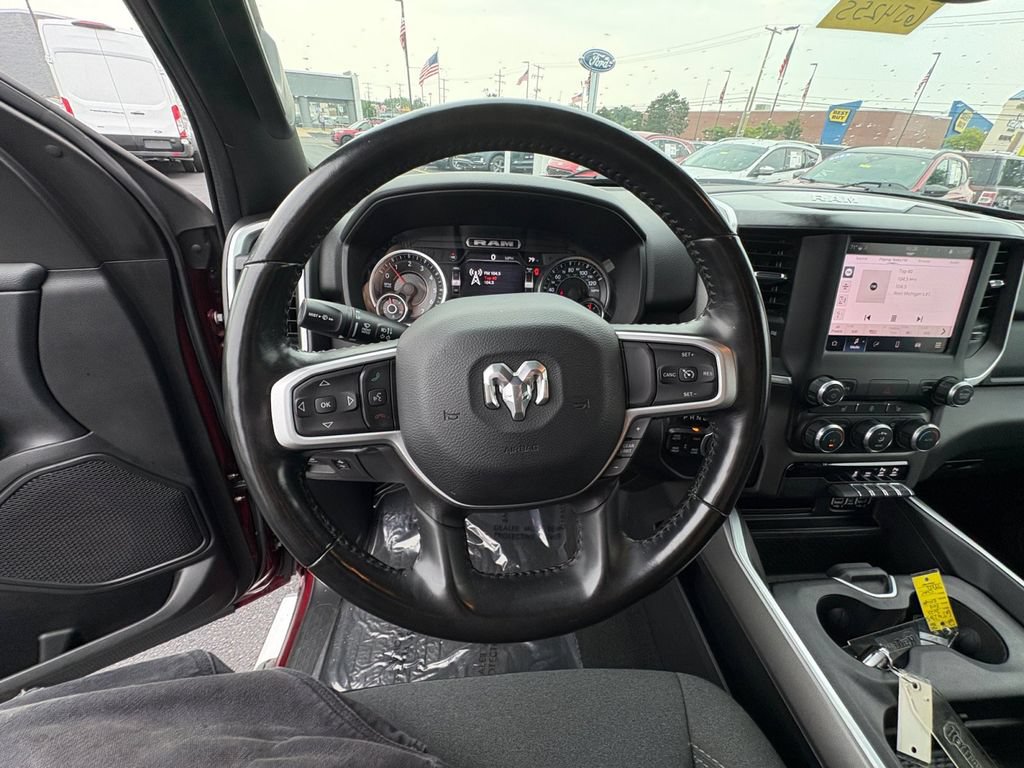 Used 2022 RAM 1500 Big Horn AWD/4WD image 11