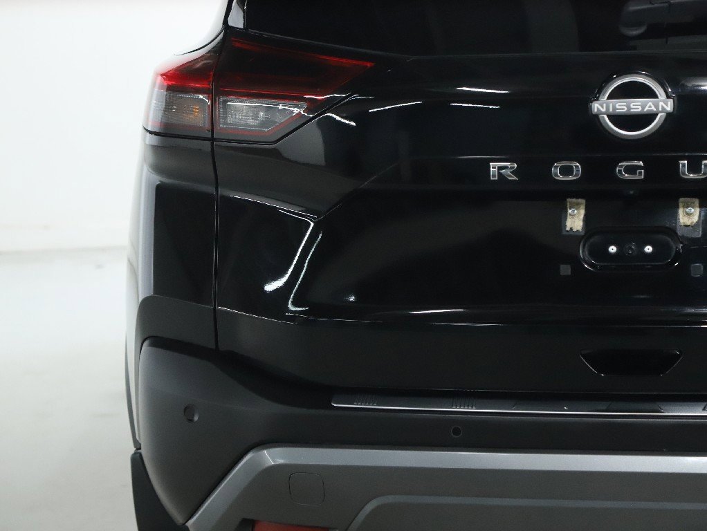 Used 2023 Nissan Rogue SL w/ SL Premium Package image 46