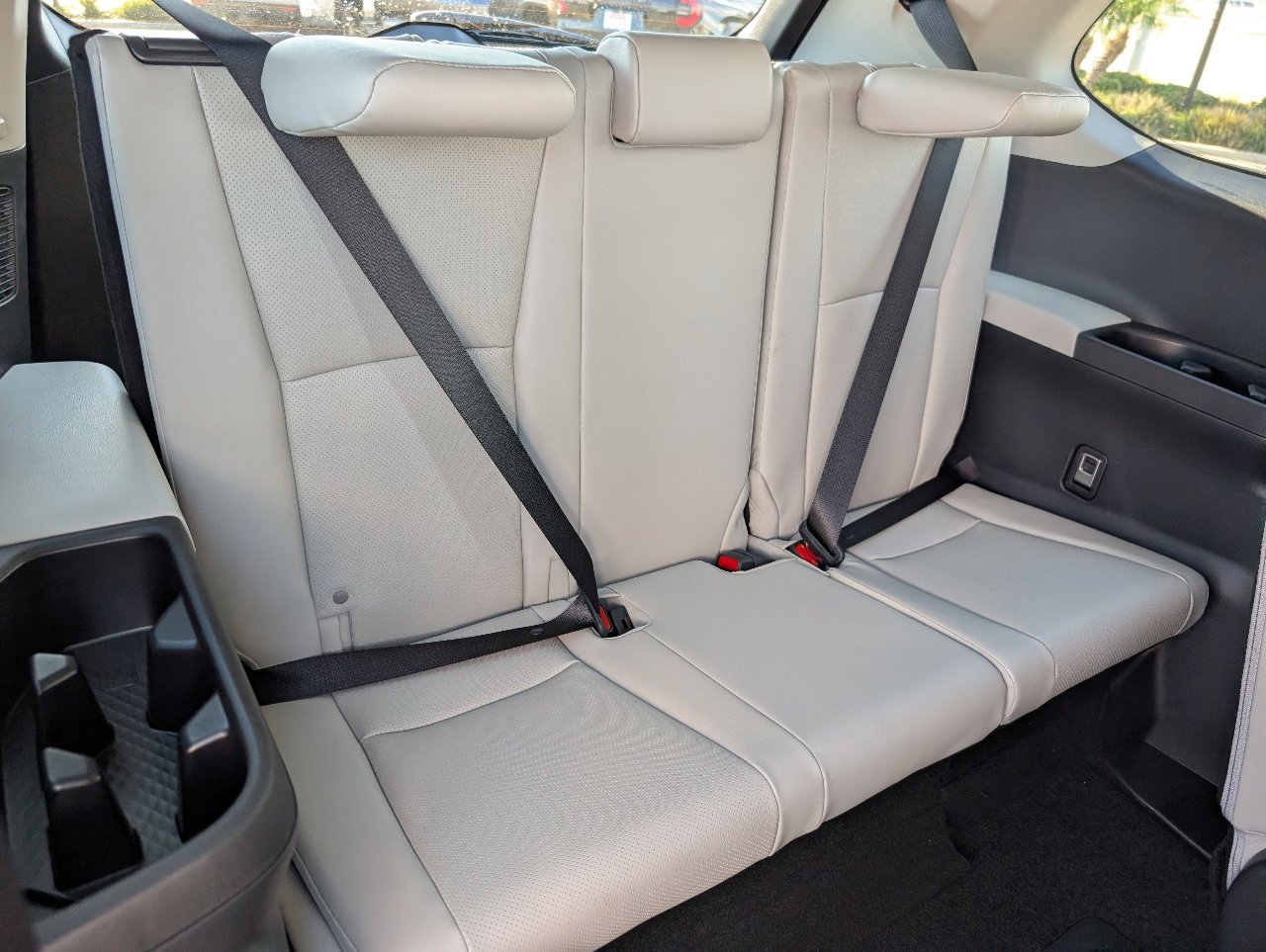 Used 2026 Toyota Grand Highlander XLE image 6