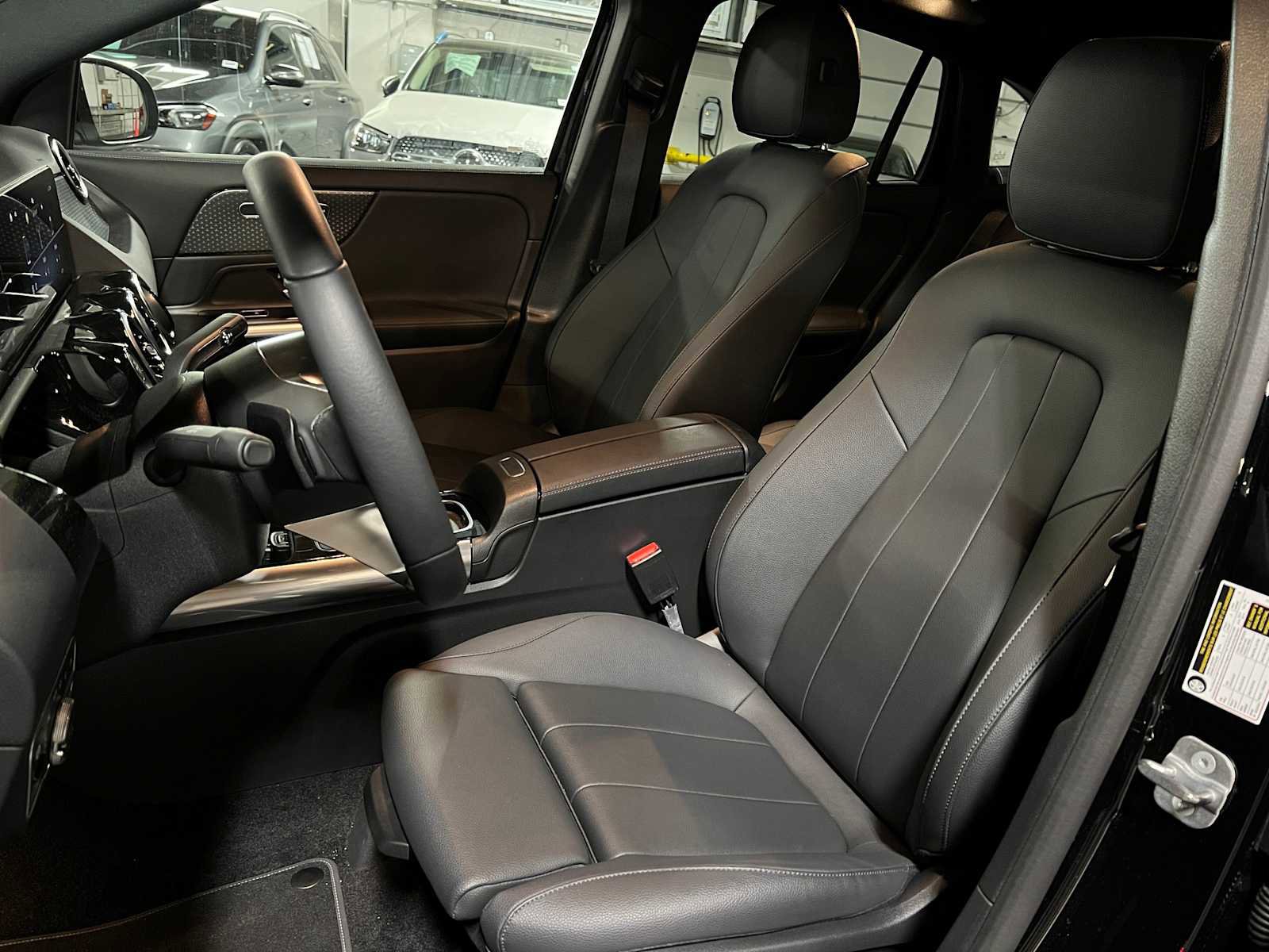 Used 2026 Mercedes-Benz GLA 250 4MATIC image 23