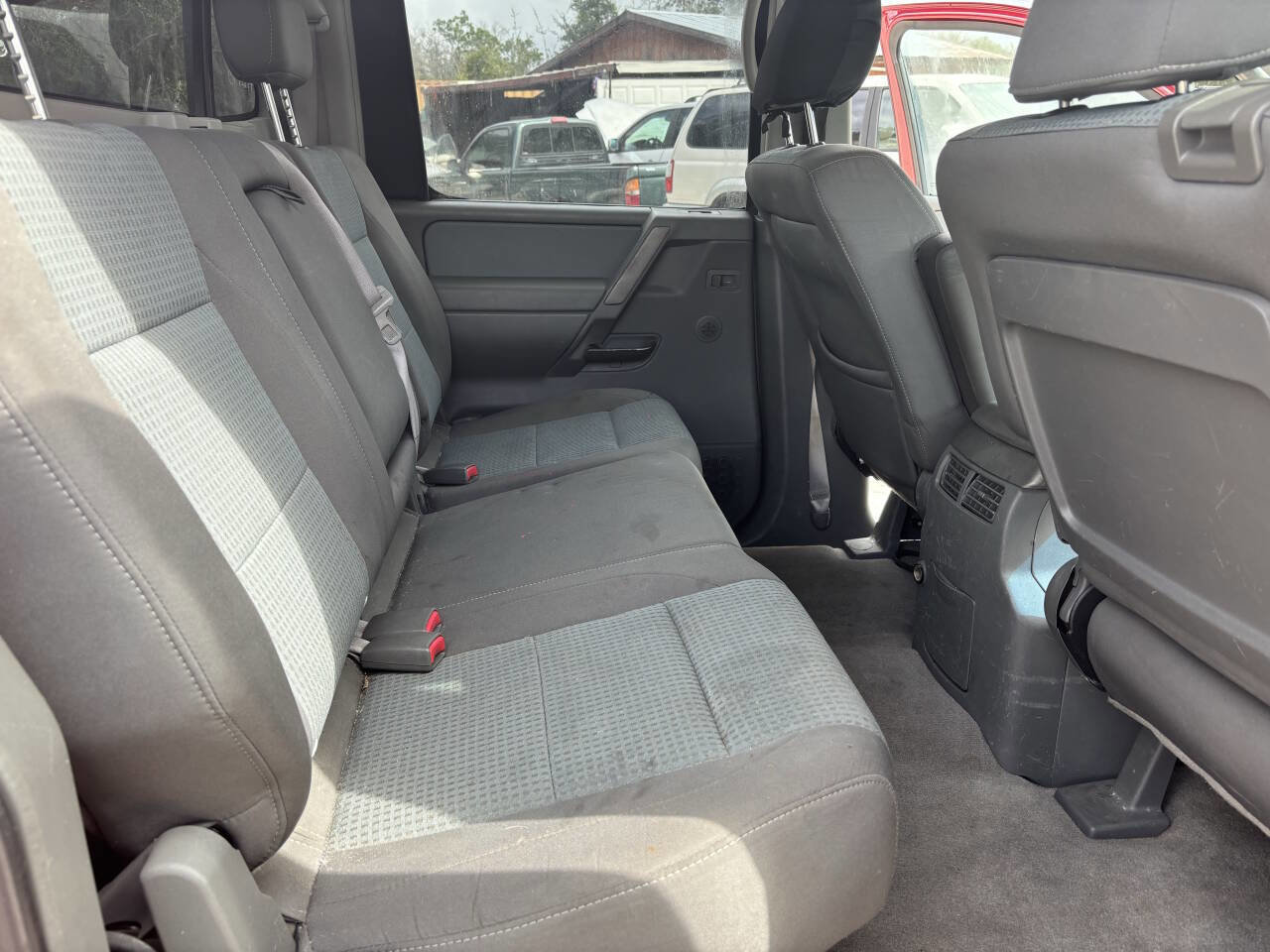 Used 2005 Nissan Titan SE w/ (W01) Utility Bed Pkg image 11