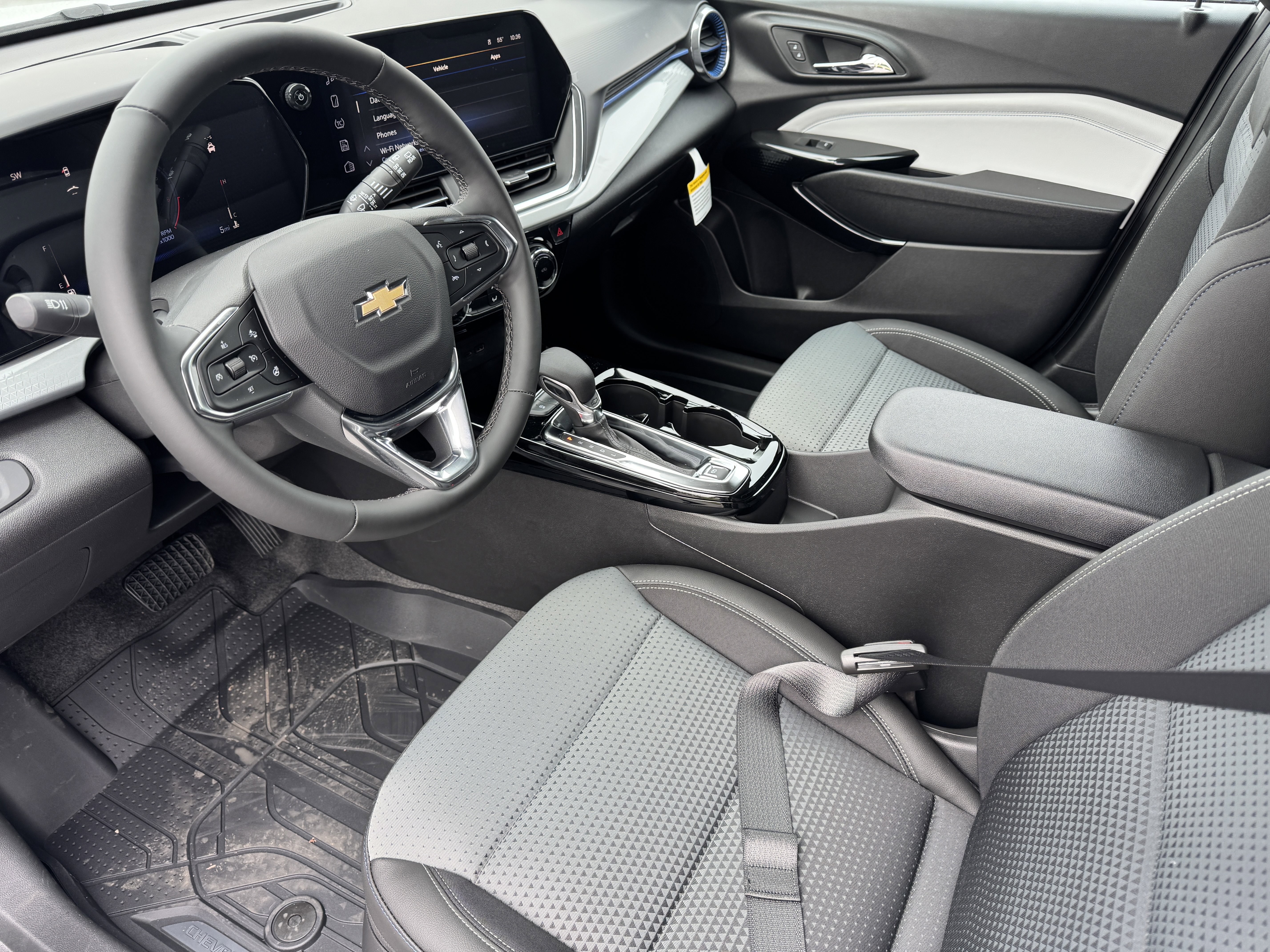 New 2026 Chevrolet Trax LT w/ Driver Confidence Package image 9