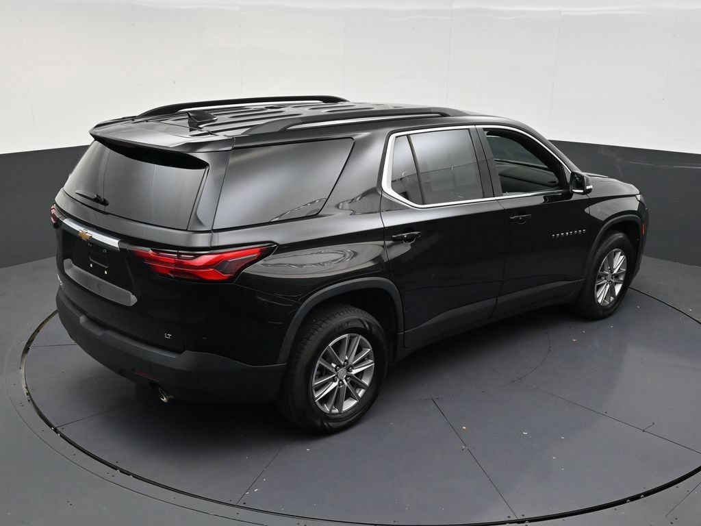 Used 2023 Chevrolet Traverse LT FWD image 17