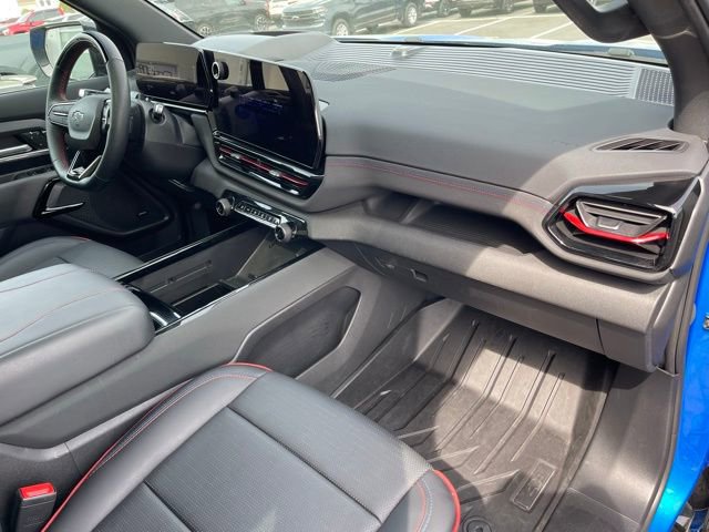 Used 2025 Chevrolet Silverado EV RST image 17