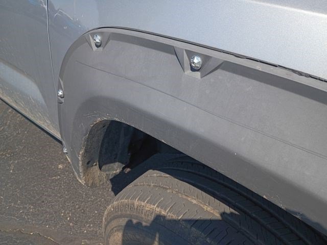 Used 2019 Toyota Tacoma SR w/ SR Convenience Package AWD/4WD image 16
