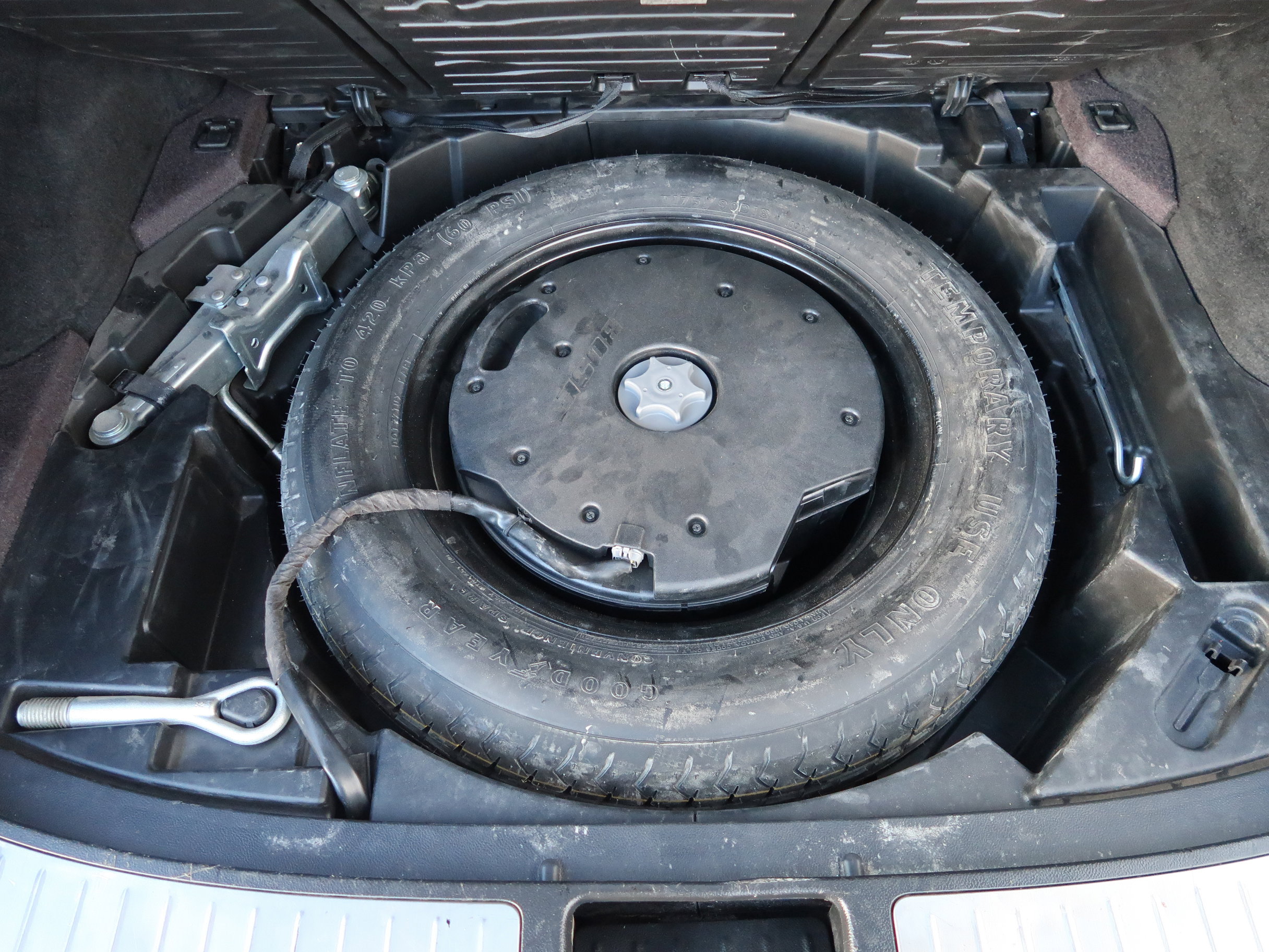 Used 2010 INFINITI FX35 2WD w/ Navigation Pkg image 41