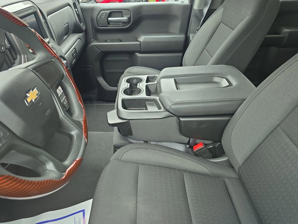Used 2024 Chevrolet Silverado 1500 Custom image 16