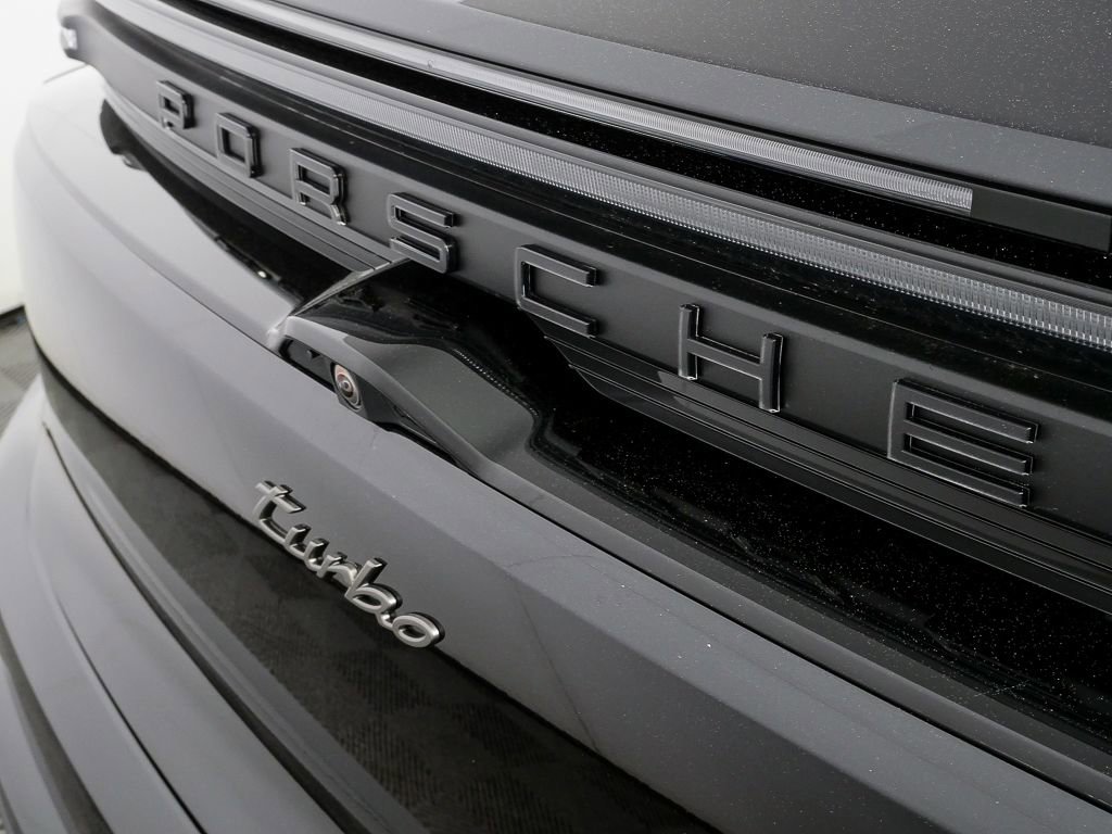 New 2026 Porsche Macan Turbo Electric image 39