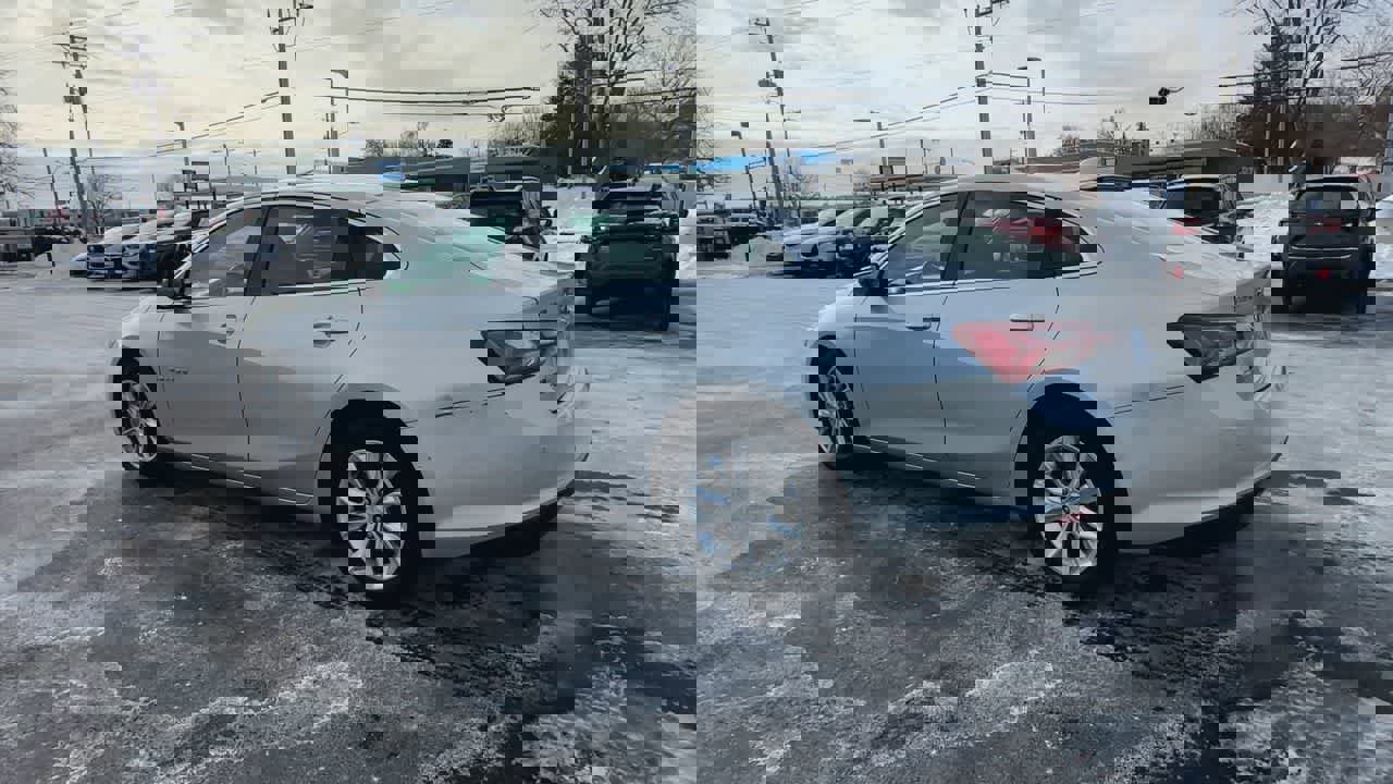 Used 2020 Chevrolet Malibu LT image 6