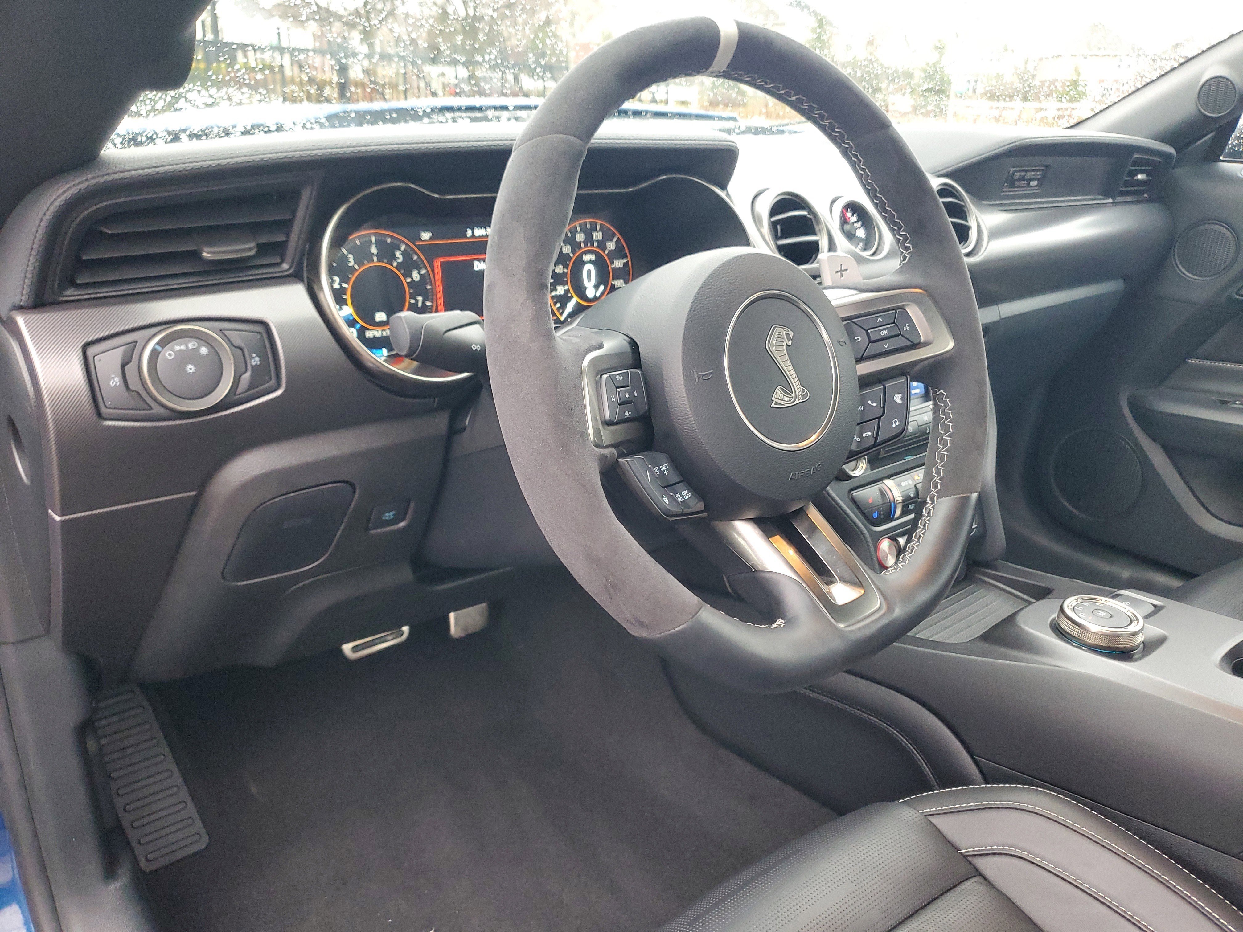 Used 2022 Ford Mustang Shelby GT500 w/ Technology Package RWD image 13