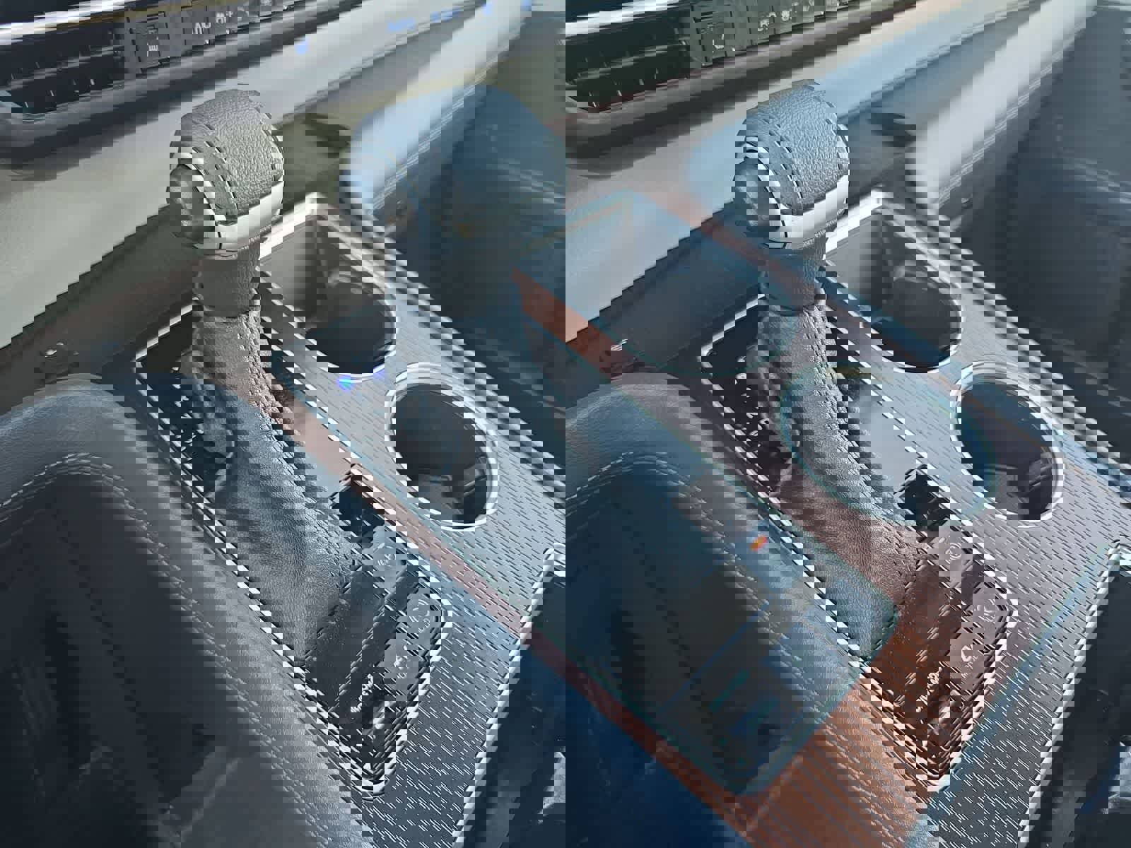 Used 2024 Toyota Sienna XLE image 26