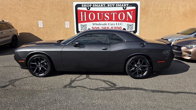 Used 2022 Dodge Challenger SXT w/ Blacktop Package RWD image 1