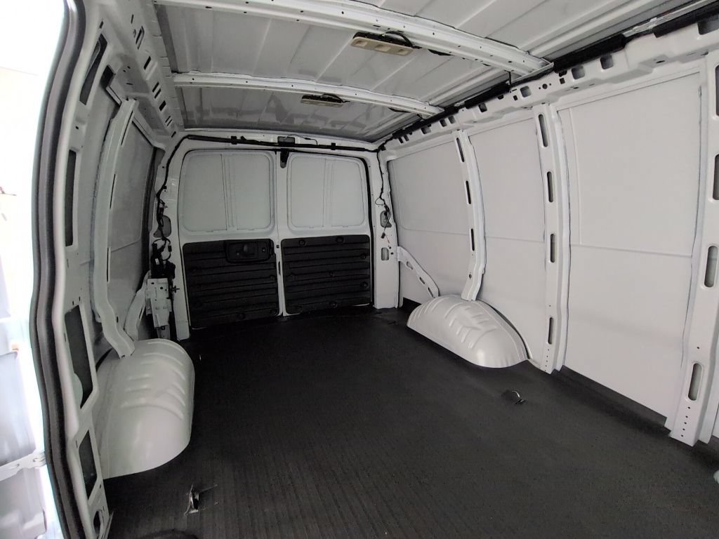 New 2026 Chevrolet Express 2500 w/ Driver Convenience Package RWD image 19