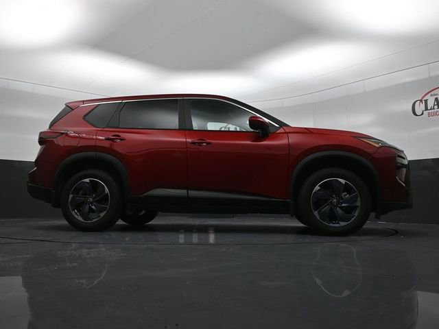 Used 2024 Nissan Rogue SV image 30