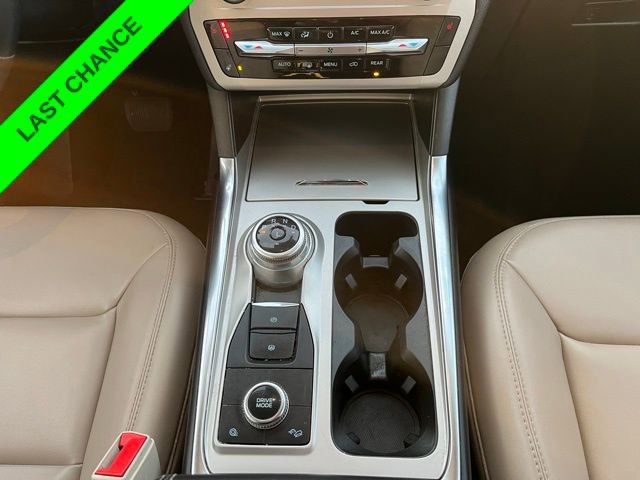 Used 2022 Ford Explorer XLT w/ Equipment Group 202A image 22