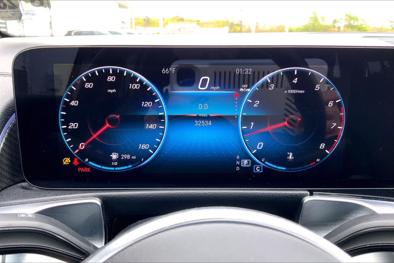 Used 2023 Mercedes-Benz GLB 250 4MATIC image 25