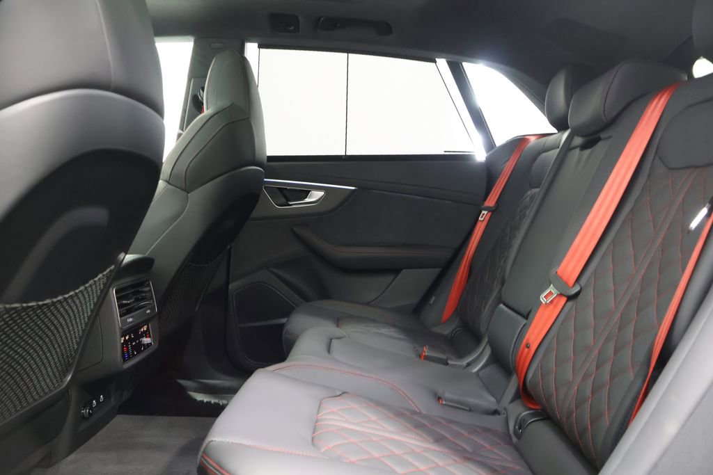 New 2026 Audi SQ8 Prestige image 27
