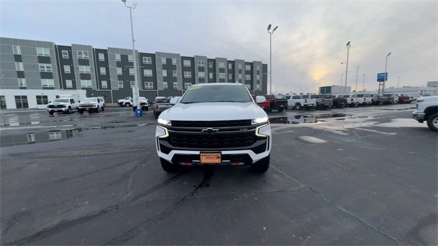 Used 2021 Chevrolet Tahoe Z71 w/ Luxury Package image 3
