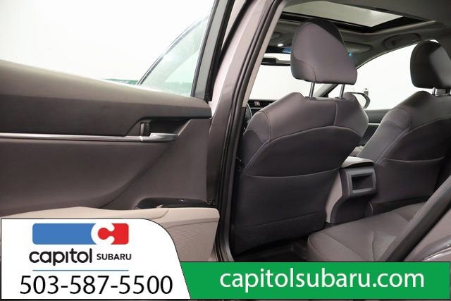 Used 2018 Toyota Camry LE w/ Moonroof Package image 29