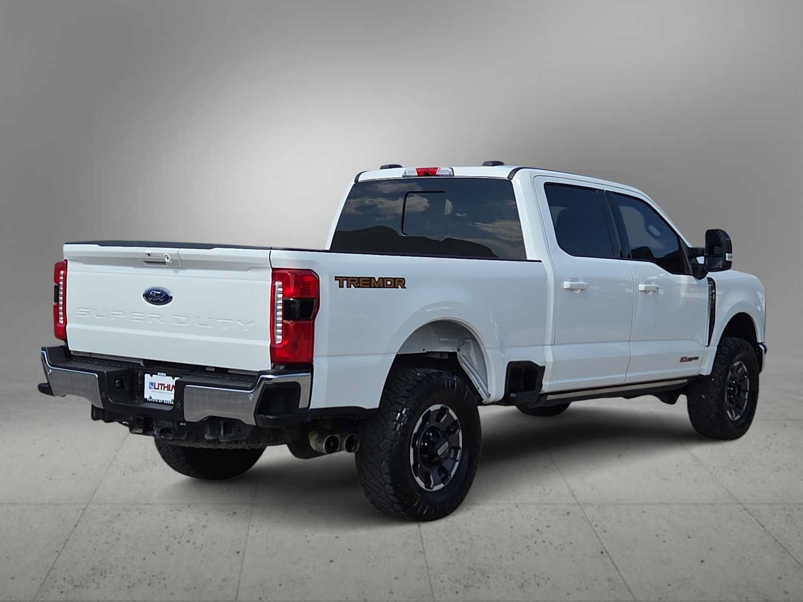 Used 2024 Ford F250 Lariat w/ Tremor Off-Road Package AWD/4WD image 8