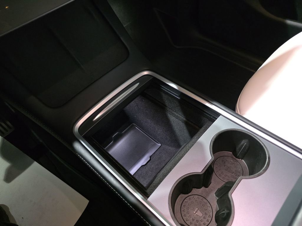 Used 2022 Tesla Model Y Performance image 24