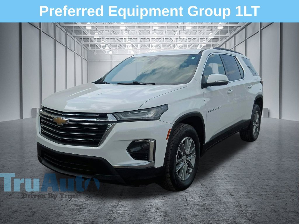 Used 2023 Chevrolet Traverse LT FWD image 3