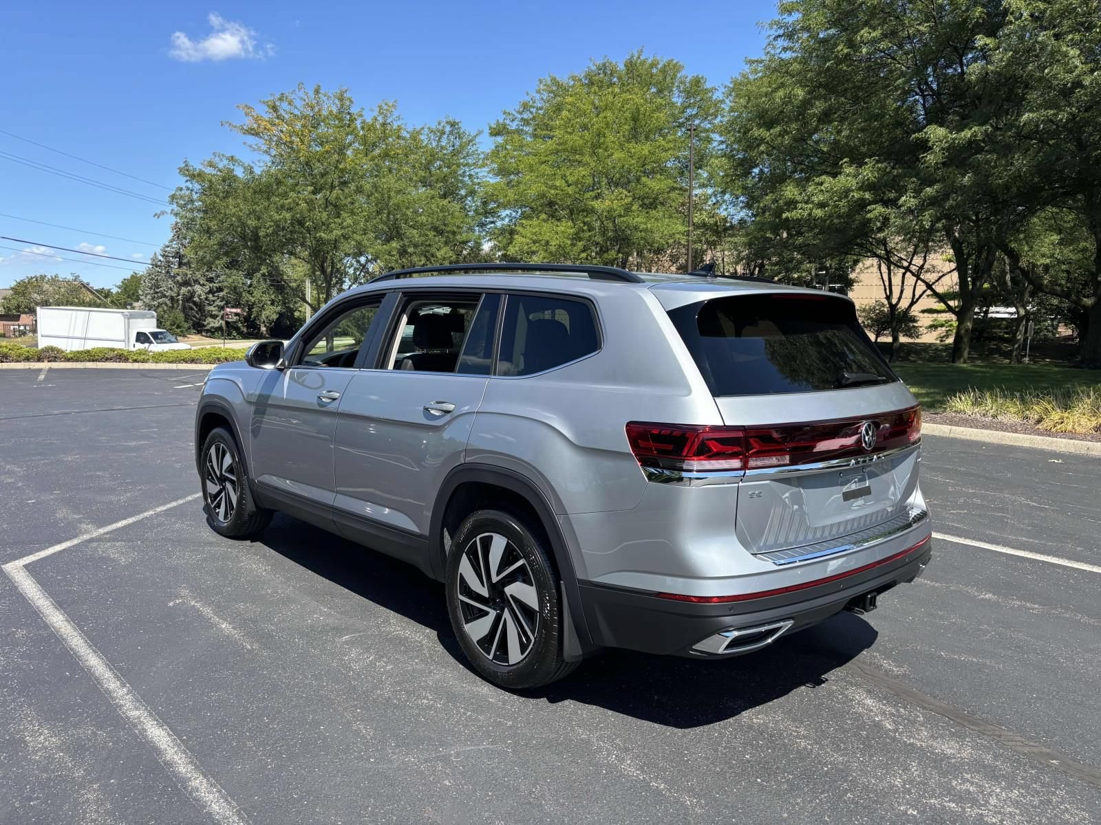 New 2026 Volkswagen Atlas SE AWD/4WD image 5