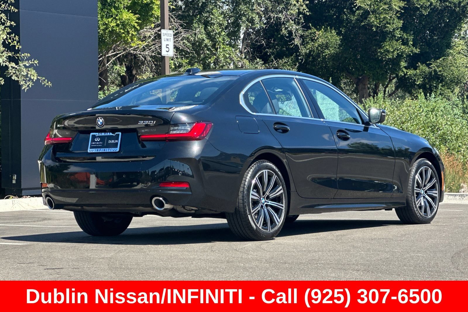 Used 2025 BMW 330i xDrive Sedan AWD/4WD image 4